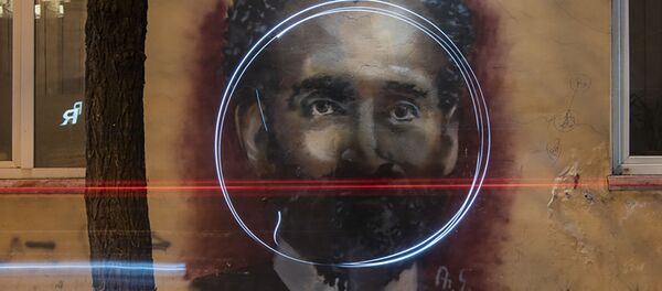 Граффити Туманяна в Ереване - Sputnik Արմենիա