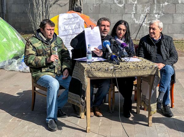 Неточности по Ованнесу Галстяну: Минкульт Армении помиловал режиссера-коррупционера? - Sputnik Армения