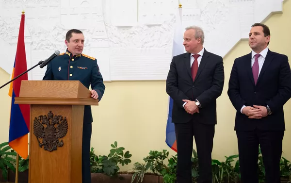 Речь военного атташе посольства России, полковника Андрея Грищука во время приема в посольстве, приуроченном к 23 февраля (21 февраля 2019). Еревaн Речь военного атташе посольства России, полковника Андрея Грищука во время приема в посольстве, приуроченном к 23 февраля (21 февраля 2019). Еревaн - Sputnik Армения