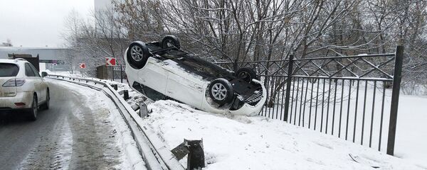 Дорожно-транспортное происшествие. Архивное фото Дорожно-транспортное происшествие. Архивное фото - Sputnik Армения