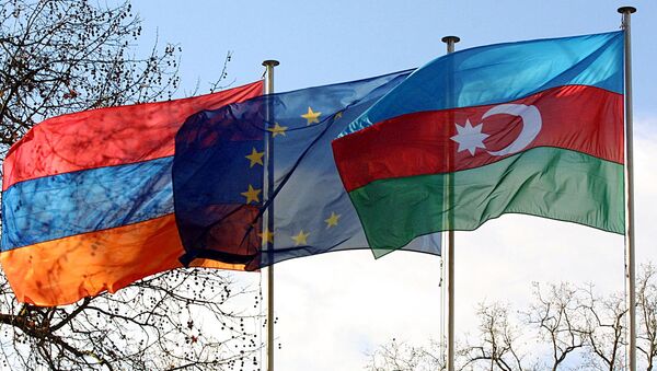 Флаги Армении, ЕС и Азербайджана накануне вхождения стран в Совет Европы (25 января 2001). Страсбург - Sputnik Армения