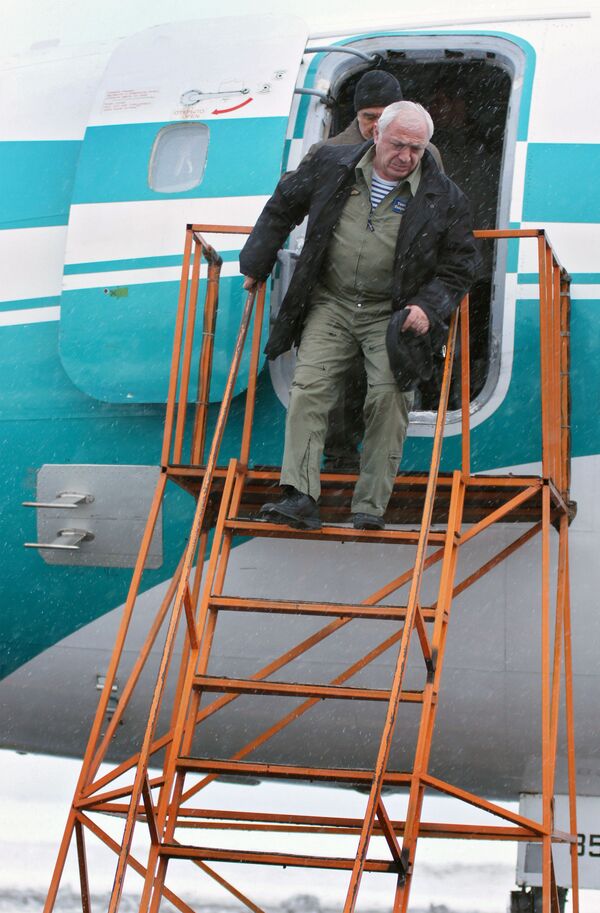 Ռիսկ, բայց հաշվարկով. երբ «Արմենիա» օդանավի հրամանատարը որոշեց թռչել միայն դուխի հաշվին Ռիսկ, բայց հաշվարկով. երբ «Արմենիա» օդանավի հրամանատարը որոշեց թռչել միայն դուխի հաշվին - Sputnik Արմենիա