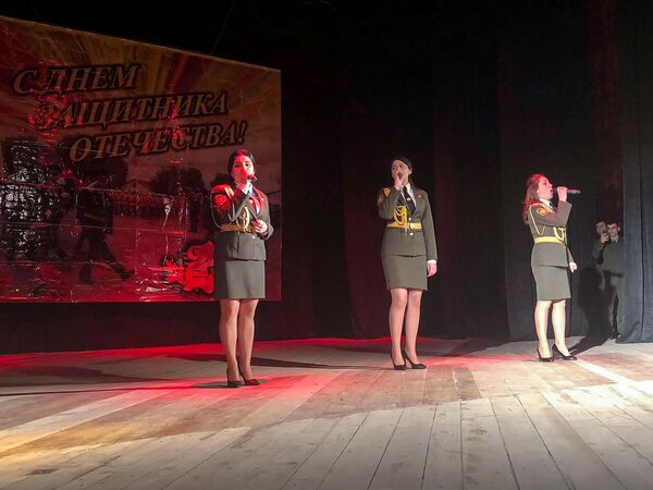 Հայրենիքի պաշտպանի օրը՝ հայրենիքից հեռու. ՌԴ զինվորականները նշեցին տոնը. լուսանկարներ Հայրենիքի պաշտպանի օրը՝ հայրենիքից հեռու. ՌԴ զինվորականները նշեցին տոնը. լուսանկարներ - Sputnik Արմենիա