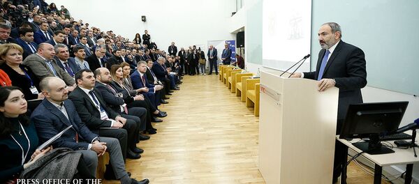 Премьер-министр Никол Пашинян принял участие на конгрессе-выставке Мой шаг во имя Лорийской области (23 февраля 2019). Ванадзор - Sputnik Армения