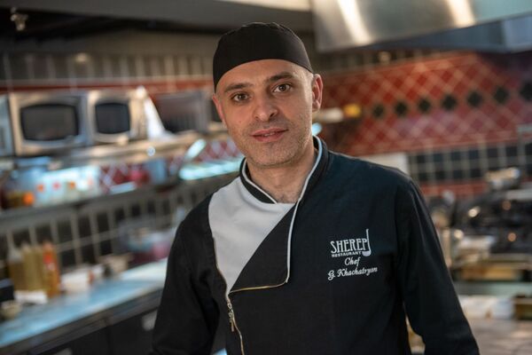 Шеф-повар ресторана Sherep Гарик Хачатрян - Sputnik Армения