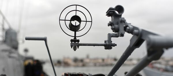 Прицел крупнокалиберного 14,5-мм пулемета на новейшем малом ракетном корабле - Sputnik Արմենիա