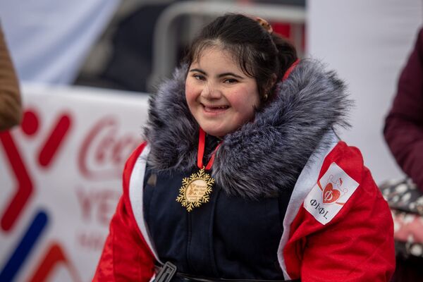 В Ереване пропала 14-летняя девочка с синдромом Дауна Грета Арутюнян - Sputnik Армения