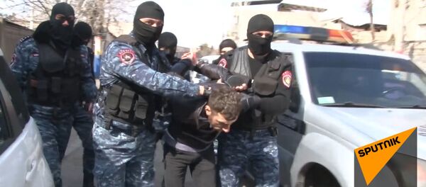 Ահազանգ, հետապնդում, ձերբակալություն ՀՀ ոստիկանության նոր բացահայտումները Ահազանգ, հետապնդում, ձերբակալություն ՀՀ ոստիկանության նոր բացահայտումները - Sputnik Արմենիա