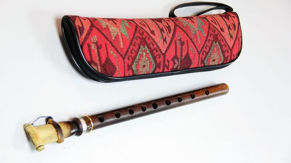 Играющий в темноте Гегам Оганян: армянский дудукист срывает аншлаги - Sputnik Армения