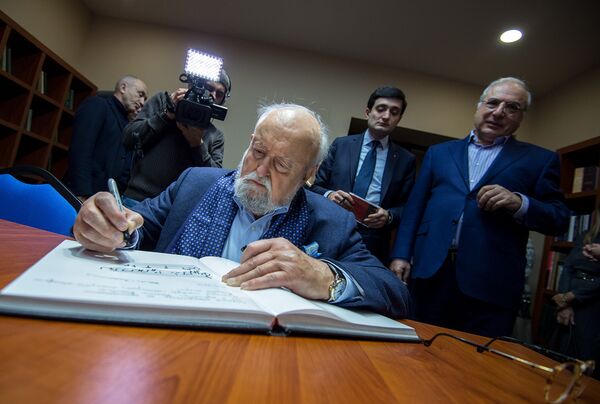 Польский композитор и дирижёр Кшиштоф Пендерецкий в Армении Польский композитор и дирижёр Кшиштоф Пендерецкий в Армении - Sputnik Армения