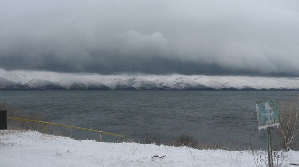 озеро Севан зимой - Sputnik Армения