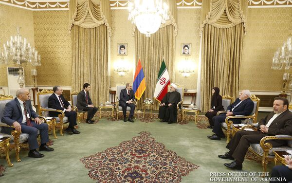 Встреча премьер-министр Армении Никола Пашиняна и президента Ирана Хасана Рухани (27 февраля 2019). Тегеран - Sputnik Армения