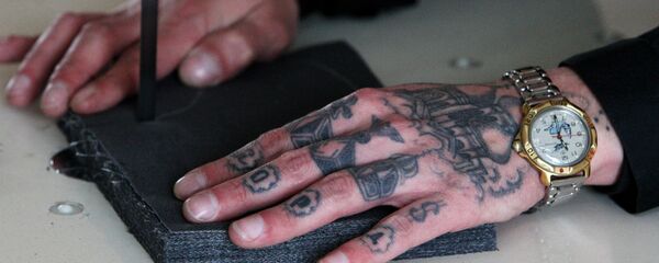 Осужденный исправительной колонии № 22 ГУФСИН России по Приморскому краю в поселке Волчанец во время работы в швейном цехе - Sputnik Արմենիա