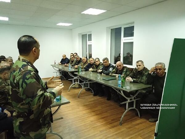 Артур Ванецян и Бако Саакян посетили зону карабахского конфликта - Sputnik Армения