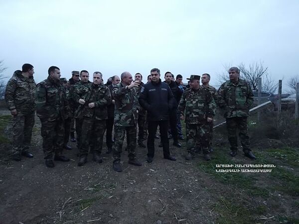 Артур Ванецян и Бако Саакян посетили зону карабахского конфликта - Sputnik Армения