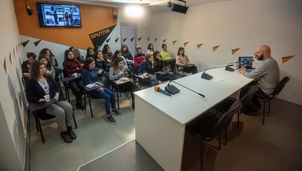 Фотограф Sputnik Армения Асатур Есаянц на очередном модуле SputnikPro - Sputnik Армения