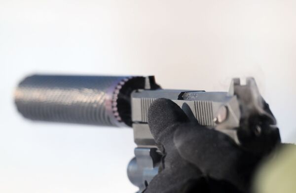 Самозарядное чудо России: боевой Удав превосходит пистолет Макарова - Sputnik Армения