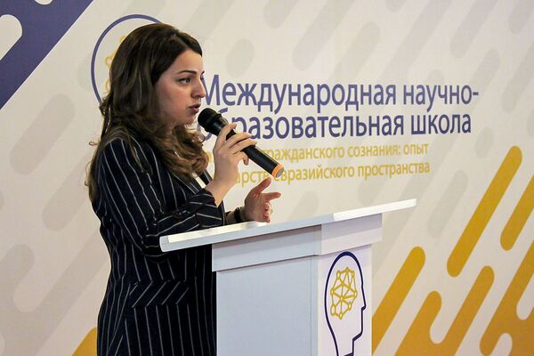 Молодежь из разных стран в Дилижане: как загрузили ребят посол России и опытные эксперты - Sputnik Армения