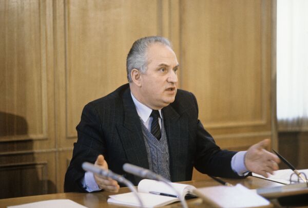 Сбить армянского дипломата: почему Сурен Арутюнян встал на пути советского маршала  - Sputnik Армения