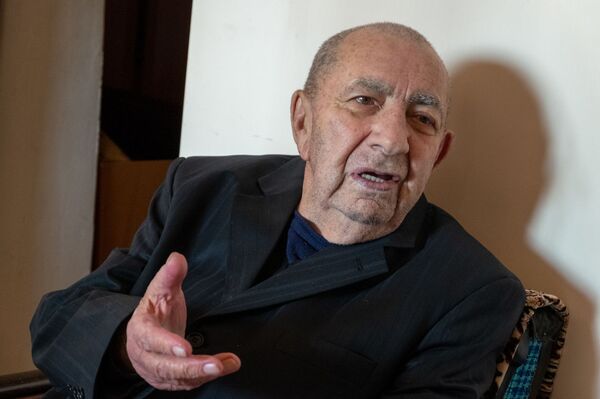 Секрет пограничника: как 93-летний Сергей Оганесян сохранил чудесную память - Sputnik Армения