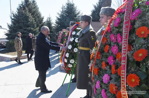 Первое участие Сержа Саргсяна в публичном мероприятии: экс-президент посетил Карабах Первое участие Сержа Саргсяна в публичном мероприятии: экс-президент посетил Карабах - Sputnik Армения