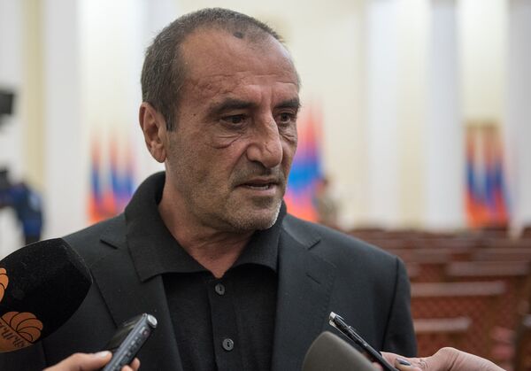 По случаю Дня армии в резиденции Президента РА состоялась торжественная церемония награждения По случаю Дня армии в резиденции Президента РА состоялась торжественная церемония награждения - Sputnik Армения