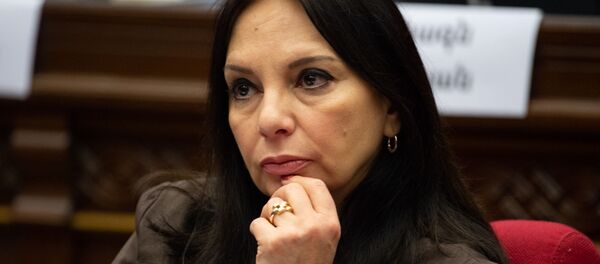 Депутат от фракции Мой Шаг Нарине Хачатурян на пленарном заседании Парламента Армении (5 марта 2019). Еревaн5 - Sputnik Армения