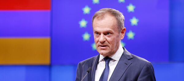 Председатель Европейского совета Дональд Туск во время встречи с премьер-министром Армении Никoлом Пaшиняном (5 марта 2018). Брюссель - Sputnik Արմենիա