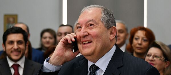 Президент Армен Саркисян посетил открытие аудитории имени Гоар и Геворга Вартанянов в Гос.университете языков и соц.наук имени В.Брюсова (7 марта 2019). Еревaн - Sputnik Армения