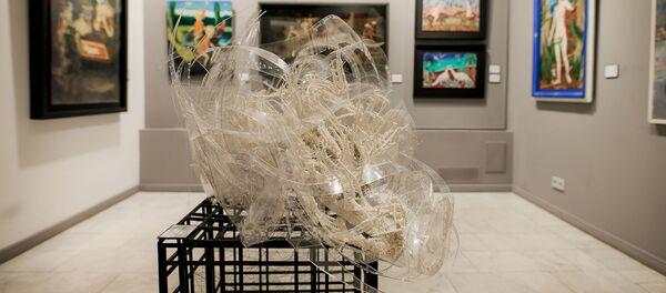 Фрагмент выставки Путешествия по снам, галерея Artstory 2019 Фрагмент выставки Путешествия по снам, галерея Artstory 2019 - Sputnik Արմենիա