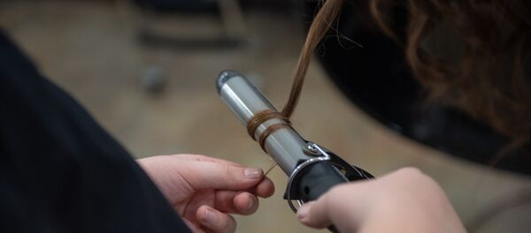 Завивка волос в салоне красоты - Sputnik Արմենիա