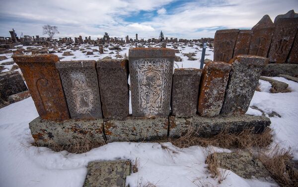  Кладбище хачкаров в Норатусе - Sputnik Армения