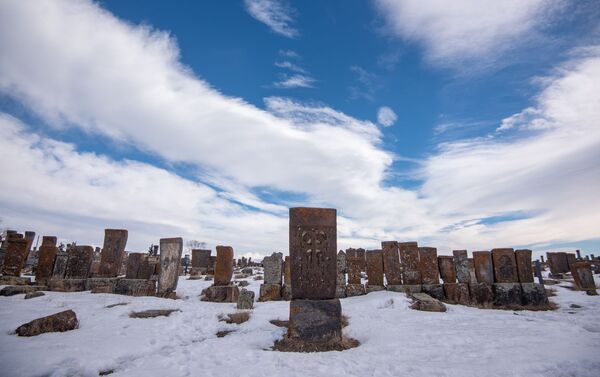  Кладбище хачкаров в Норатусе - Sputnik Армения