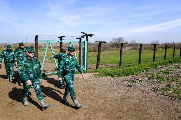 Перестрелка на ирано-азербайджанской границе: погиб пограничник Перестрелка на ирано-азербайджанской границе: погиб пограничник - Sputnik Армения