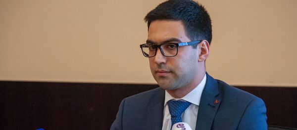 Пресс-конференция замначальника Комитета госдоходов Армении Рустама Бадасяна (11 марта 2019). Еревaн - Sputnik Армения