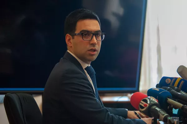 Налоговая Армении хочет вернуть в бюджет 50 млн долларов: кто разбавляет газ? Налоговая Армении хочет вернуть в бюджет 50 млн долларов: кто разбавляет газ? - Sputnik Армения