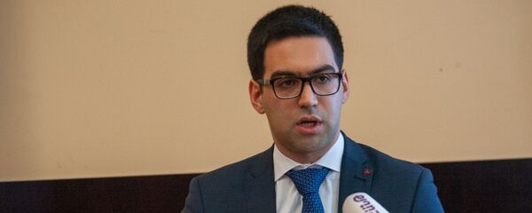 Пресс-конференция замначальника Комитета госдоходов Армении Рустама Бадасяна (11 марта 2019). Еревaн - Sputnik Армения