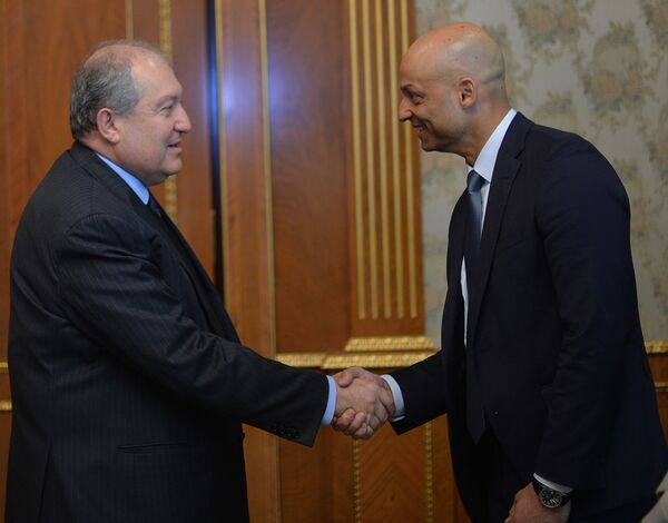 Карабах и не только: спецпредставитель генсека НАТО провел ряд ключевых встреч в Армении - Sputnik Армения