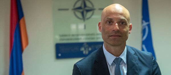 Пресс-конференция спецпредставителя НАТО на Южном Кавказе Джеймса Аппатурая (11 марта 2019). Еревaн Пресс-конференция спецпредставителя НАТО на Южном Кавказе Джеймса Аппатурая (11 марта 2019). Еревaн - Sputnik Армения