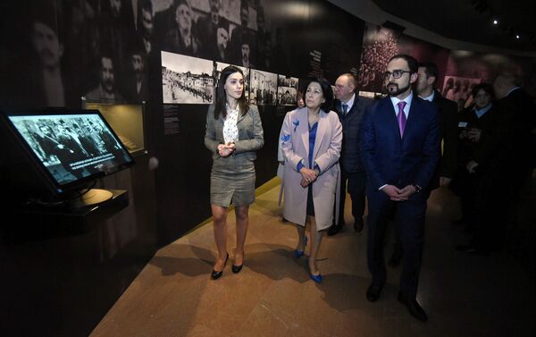Президент Грузии Саломе Зурабишвили посетила музей-институт Геноцида армян (13 марта 2019). Еревaн - Sputnik Армения