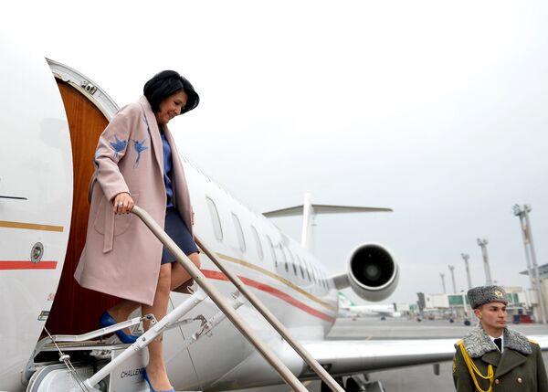 Саломе Зурабишвили возложила цветы к Мемориалу жертв Геноцида армян - Sputnik Армения