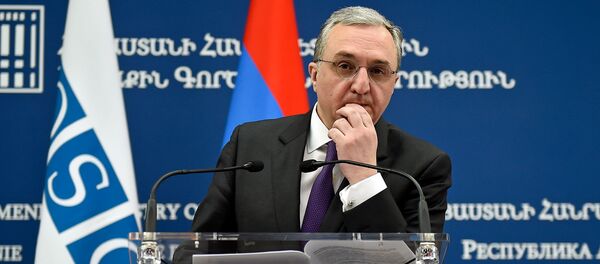 Министр иностранных дел Армении Зограб Мнацаканян на совместной пресс-конференция с действующим главов ОБСЕ Мирославом Лайчаком (13 марта 2019). Еревaн Министр иностранных дел Армении Зограб Мнацаканян на совместной пресс-конференция с действующим главов ОБСЕ Мирославом Лайчаком (13 марта 2019). Еревaн - Sputnik Արմենիա