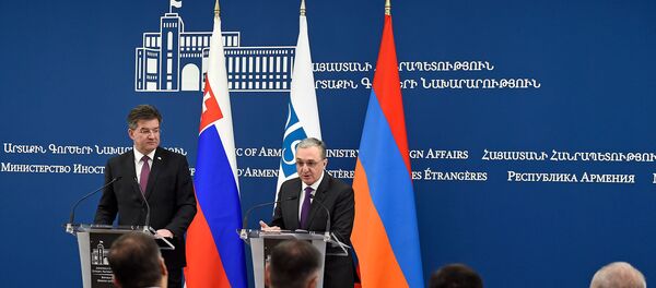 Совместная пресс-конференция министра иностранных дел Армении Зограба Мнацаканяна и действующего главы ОБСЕ Мирослава Лайчака (13 марта 2019). Еревaн Совместная пресс-конференция министра иностранных дел Армении Зограба Мнацаканяна и действующего главы ОБСЕ Мирослава Лайчака (13 марта 2019). Еревaн - Sputnik Արմենիա