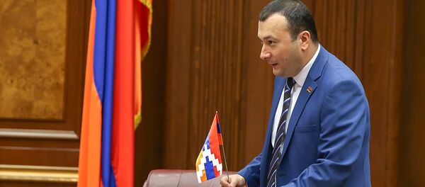 Вице-спикер парламента Ваге Энфиаджян на заседании парламента (13 марта 2019). Еревaн - Sputnik Արմենիա