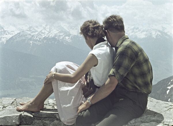 Кадр из документального фильма Гвоздики нужны влюбленным. 1964 год - Sputnik Армения