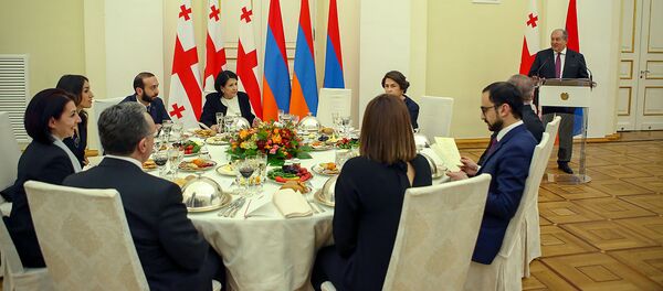 Официальный ужин в честь президента Грузии Саломе Зурабишвили (13 марта 2019). Еревaн Официальный ужин в честь президента Грузии Саломе Зурабишвили (13 марта 2019). Еревaн - Sputnik Արմենիա