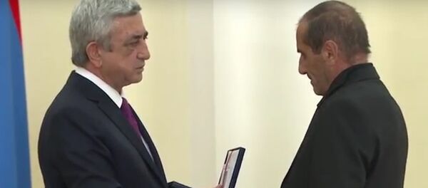 Группа военнослужащих награждена государственными наградами RUS Группа военнослужащих награждена государственными наградами RUS - Sputnik Армения