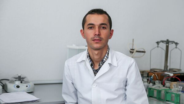 Аспирант, сотрудник кафедры нейрологии Ереванского медицинского университета Сеник Матинян - Sputnik Արմենիա