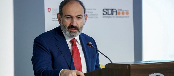 Премьер-министр Никол Пашинян принял участие в форуме, приуроченном к международному дню защиты прав потребителей (15 марта 2019). Еревaн - Sputnik Армения