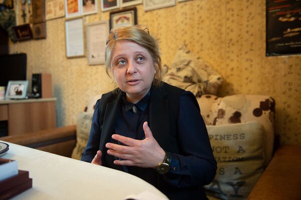 Յուրաքանչյուր տարիքում երջանկությունը մի տեսք ունի. զրույց` Ադամ Սահակյանի մոր հետ Յուրաքանչյուր տարիքում երջանկությունը մի տեսք ունի. զրույց` Ադամ Սահակյանի մոր հետ - Sputnik Արմենիա